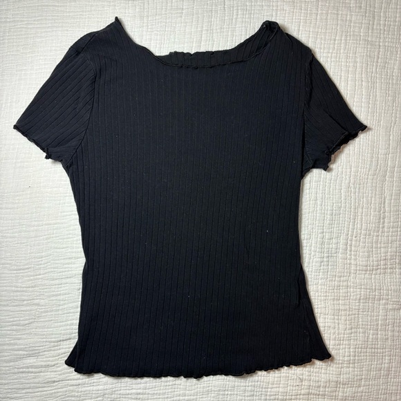 Tops - Black Ribbed Short Sleeve Top